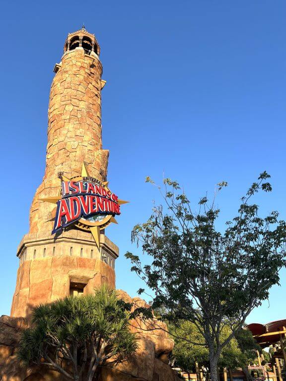 islands of adventure entrance lighthouse