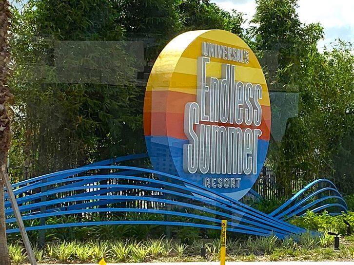 universal endless summer resort exterior