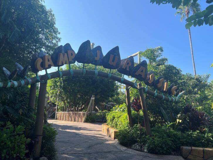 camp jurassic at islands of adventure