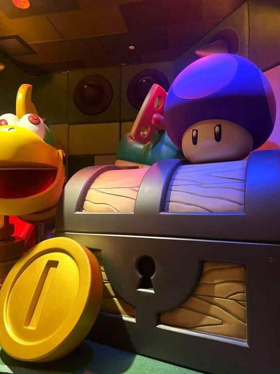 power up at super nintendo land stop