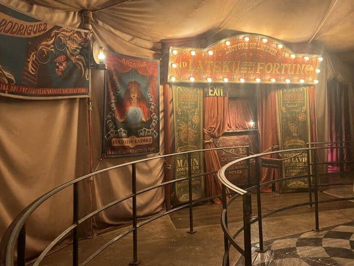 wizarding world show at epic universe