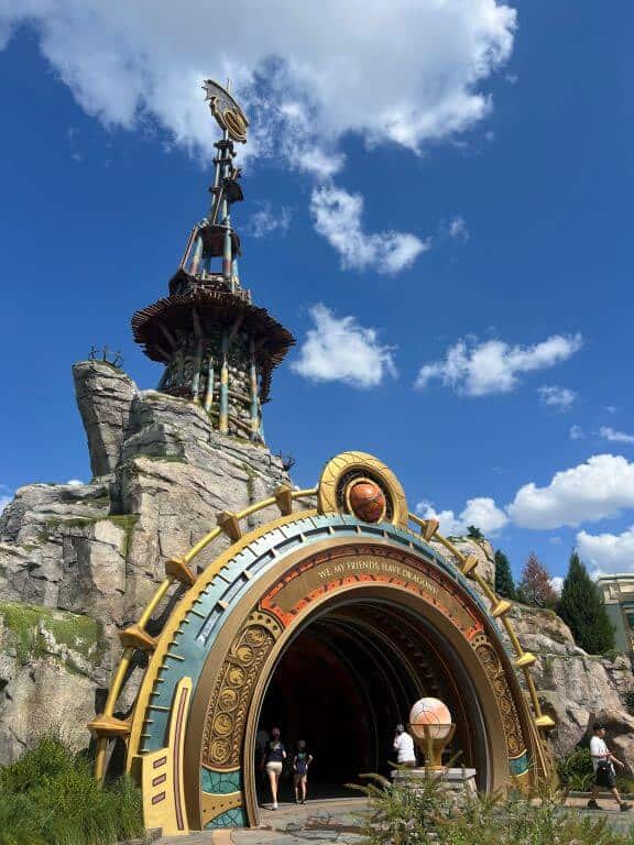 portal to isle of berk at epic universe